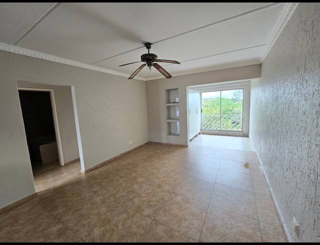 2 BEDROOM TOWNHOUSE FOR SALE IN MULBARTON